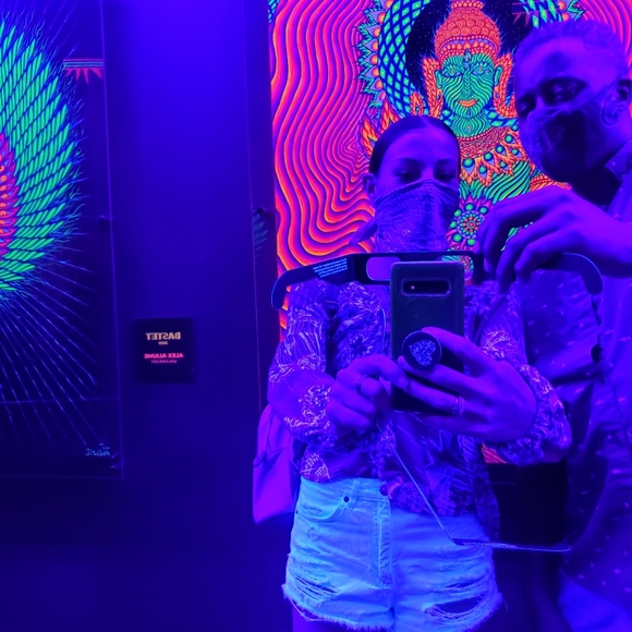 Meet your Posher, Carlie - Picture 7 of 9